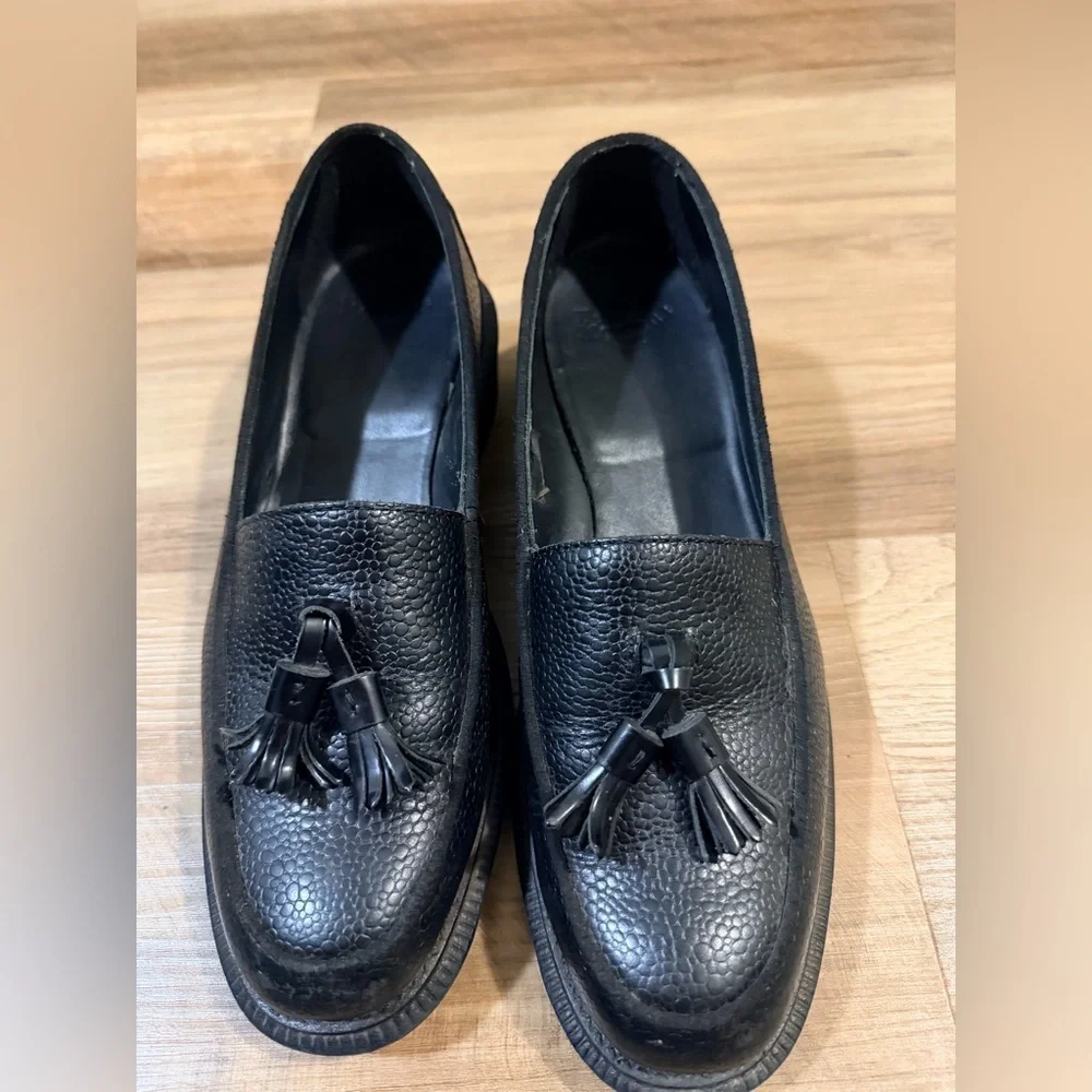 Rare Dr. Martens Favilla Pebbled Leather Tassel Loafers - Black Size 8